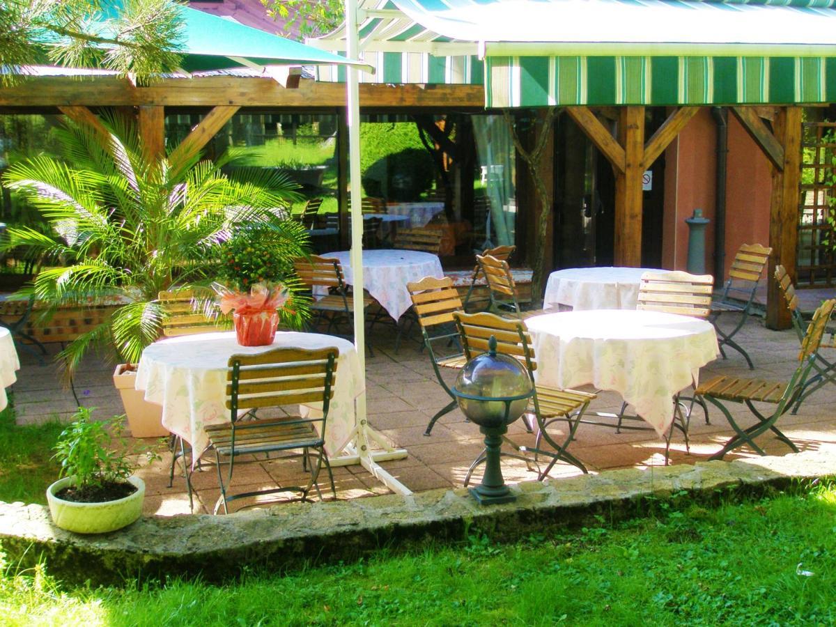L'Auberge Des Gourmets Hotel Restaurant Le Vaudioux Exterior photo
